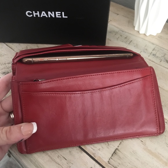SOLD CHANEL wallet / crossbody - Picture 6 of 8
